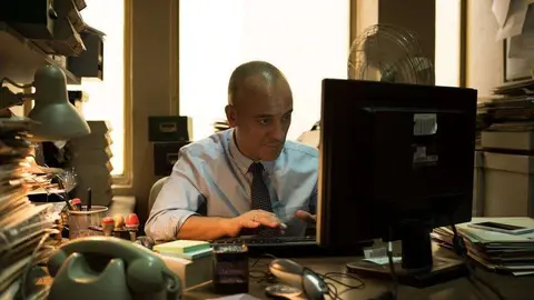 Fotograma de 'El autor', largometraje protagonizado por Javier Gutiérrez.