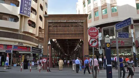 Entrada al Zoco del Oro en la zona de Deira en Dubai. (flickr)
