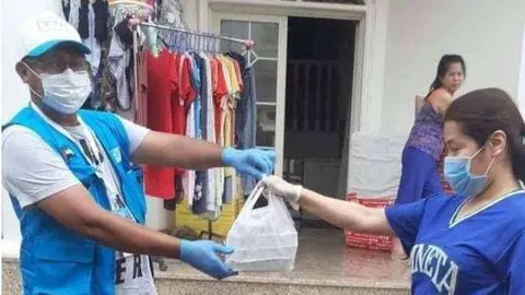 En la imagen de Gulf News, el voluntario fallecido.