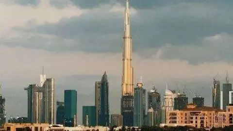 Una imagen de Dubai con el Burj Khalifa de fondo. (Instagram)