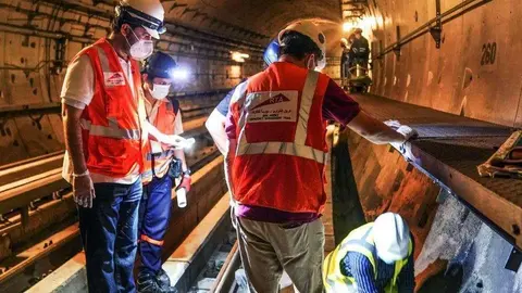 Labores de mantenimiento en el Metro de Dubai. (RTA)