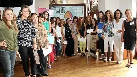 Expatriadas en el restaurante Tortuga de Madinat Jumeriah en Dubai. (EL CORREO)