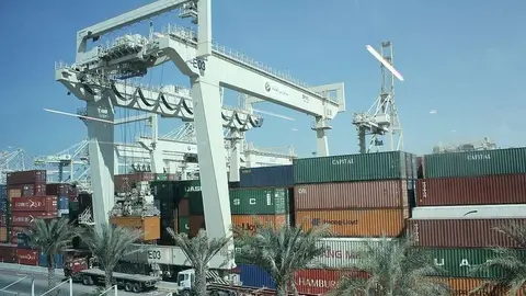 Una imagen del puerto de Jebel Ali en Dubai. (EL CORREO)
