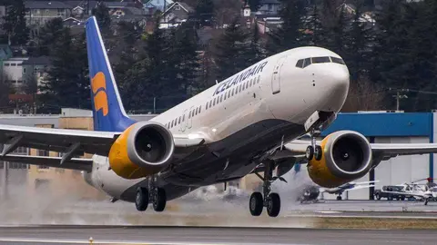 Avión de Icelandair, durante una operación de despegue. (Fuente externa)