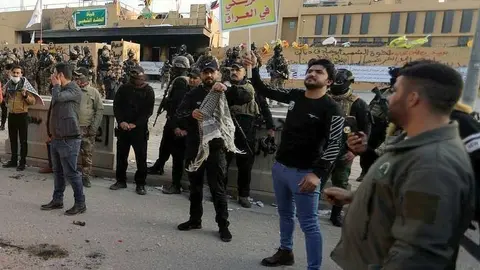 Ciudadanos iraquíes protagonizan una protesta en Bagdad. (Fuente externa)