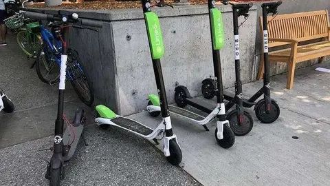 El buen de los patines eléctricos es esencial en la vía pública. (Fuente externa)