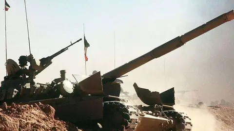 Un M-84 kuwaití en 1990 durante la guerra con Irak.