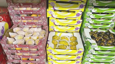 Detalle del cargamento de frutas colombianas llegado a Emiratos Árabes. (@JaimeAminH)
