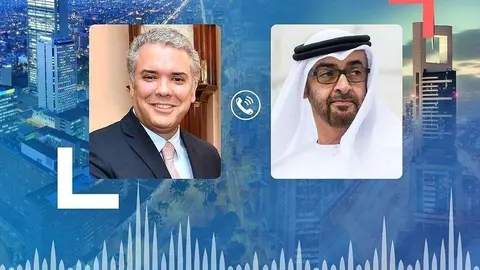 El presidente de Colombia, Iván Duque Márquez -izquierda-, y el jeque Mohamed bin Zayed Al Nahyan, príncipe heredero de Abu Dhabi y comandante supremo adjunto de las Fuerzas Armadas de Emiratos Árabes Unidos. (WAM)