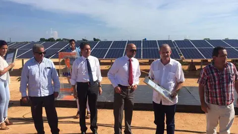 Un momento de la inauguración de la planta solar en Cuba.