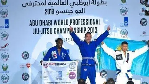 Babak Alimoradian, ganador del Campeonato Mundial Abu Dhabi Jiu Jitsu Pro 2013.