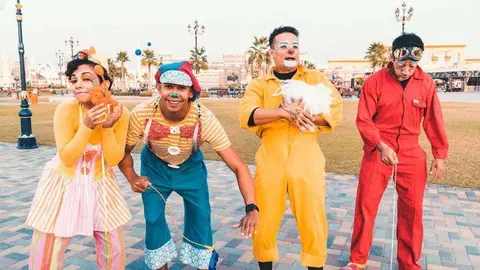 Artistas en el Global Village de Dubai.