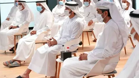 En la imagen de Dubai Media Office, el jeque Hamdan durante un acto.