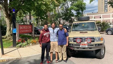 Una foto de Instagram del emiratí en Estados Unidos con su coche de Abu Dhabi.