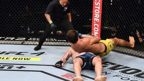 'El Guapo' durante la pelea de este 27 de septiembre en Abu Dhabi. (Fuente externa)