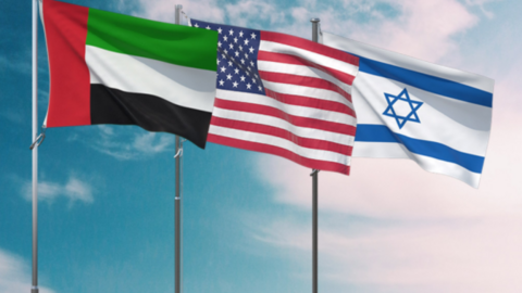 Banderas de Emiratos Árabes Unidos, Estados Unidos y de Israel. (WAM)