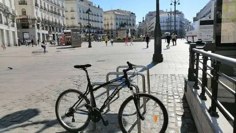 Una imagen de la Puerta del Sol en Madrid este verano. (EL CORREO)