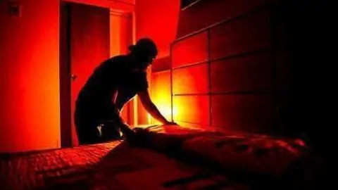 Una empleada de hogar.