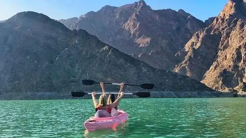Una imagen del lago de Hatta en Dubai. (WAM)