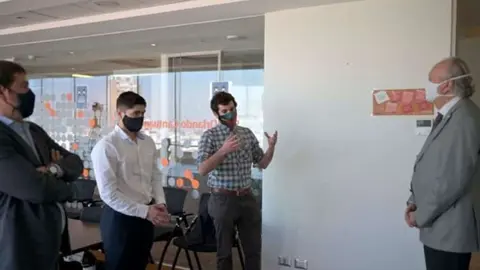 Una imagen de los emprendedores chilenos. (Fuente Externa)