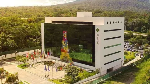 El edificio principal del SICA en El Salvador. (Fuente Externa)