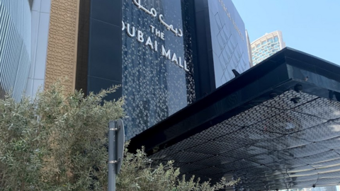 Una de las entradas al Dubai Mall. (EL CORREO)