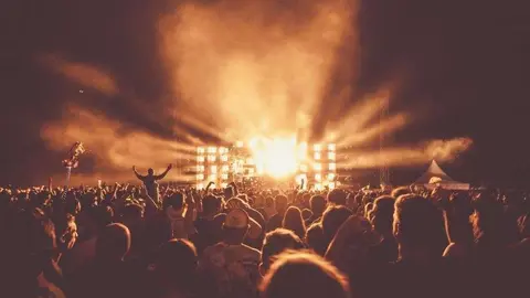 Los hechos tuvieron lugar en un multitudinario concierto en Dubai.