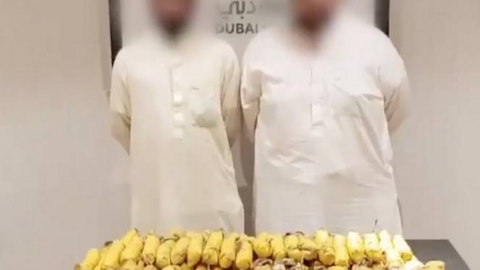 Imagen difundida por la Policía de Dubai de los dos narcotraficantes.