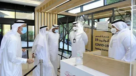 Una cabina para la realización de test PCR en Dubai.