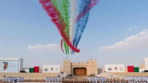 El equipo acrobático emiratí de Al Forsan. (Ministerio Asuntos Presidenciales) 