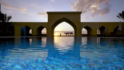 Una imagen de un hotel en el desierto de Liwa. (Fuente externa)