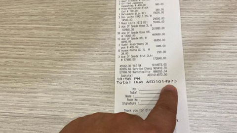 La factura del DJ británico. (Instagram)