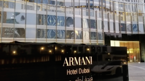 Una imagen del Hotel Armani situado en el Burj Khalifa de Dubai. (EL CORREO)