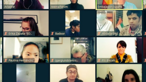 Una imagen de los particpantes españoles en el teatro.