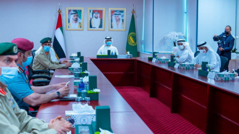 Una reunión de la Policía emiratí durante el coronavirus. (Dubai Media Office)