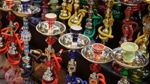 Shishas en un establecimiento de Dubai.