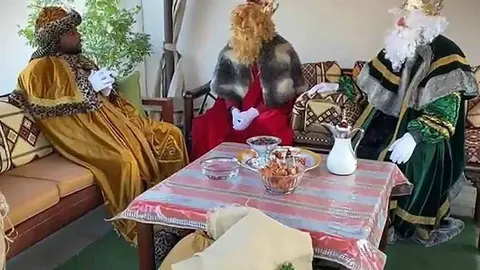 Imagen de los Reyes Magos en el vídeo que han enviado a los niños residentes en Abu Dhabi. 