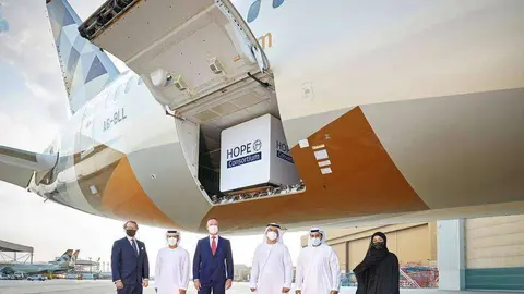 El Consorcio Hope en Abu Dhabi distribuyó esta imagen del almacenamiento de las vacunas.