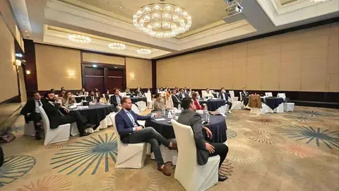 Asistentes a uno de los desayunos de bievenida a nuevos miembros desarrollado por el Spanish Business Council en Dubai. (EL CORREO)