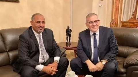 A la derecha de la imagen, el embajador ruso en Abu Dhabi. (Fuente externa)