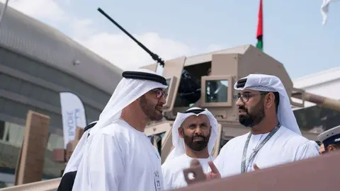 El príncipe heredero de Abu Dhabi visita Idex en febrero de 2019. (WAM)