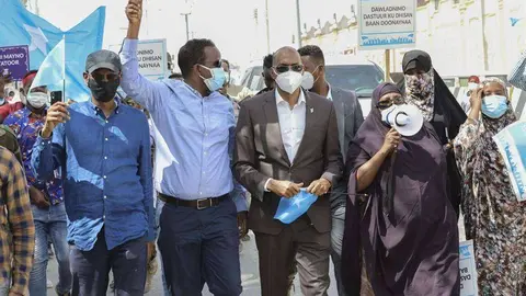 Manifestantes en Mogadiscio. (Twitter)