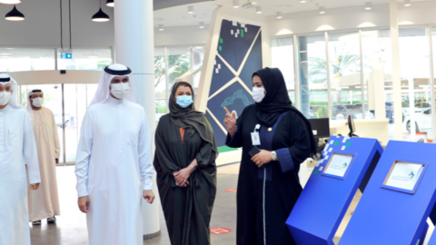 Miembros de la Autoridad de Salud. (Dubai Media Office)