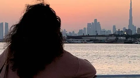 Atardecer invernal en Dubai. (EL CORREO)