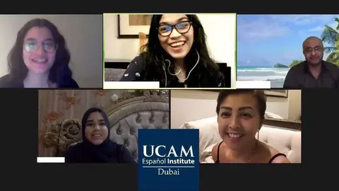 Una clase online en UCAM.