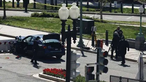 Agentes de seguridad en las cercanías del Capitolio,. (Fuente externa)
