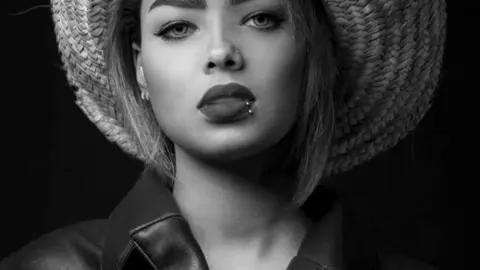 Entesar Al-Hammadi fue secuestrada por los rebeldes hutíes en Saná. (Medios de comunicación social)