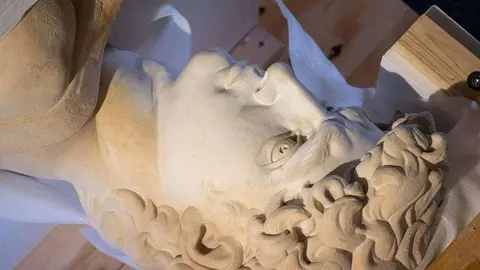 La copia de la estatua David de Miguel Ángel. (Fuente externa)