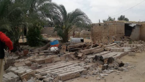 Una imagen de Twitter que muestra daños en viviendas por el terremoto de este domingo en Irán.