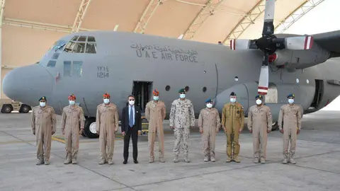 La agencia de noticias WAM publicó una imagen de la tripulación del vuelo.